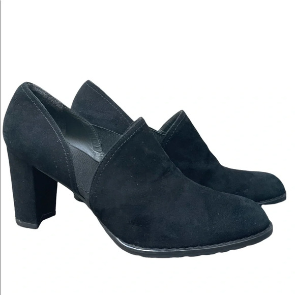 Stuart Weitzman Shoes - Stuart Weitzman black suede ankle boot pumps